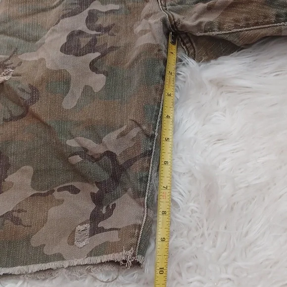 Denim & Supply Ralph Lauren Distressed Shorts - Picture 14 of 16